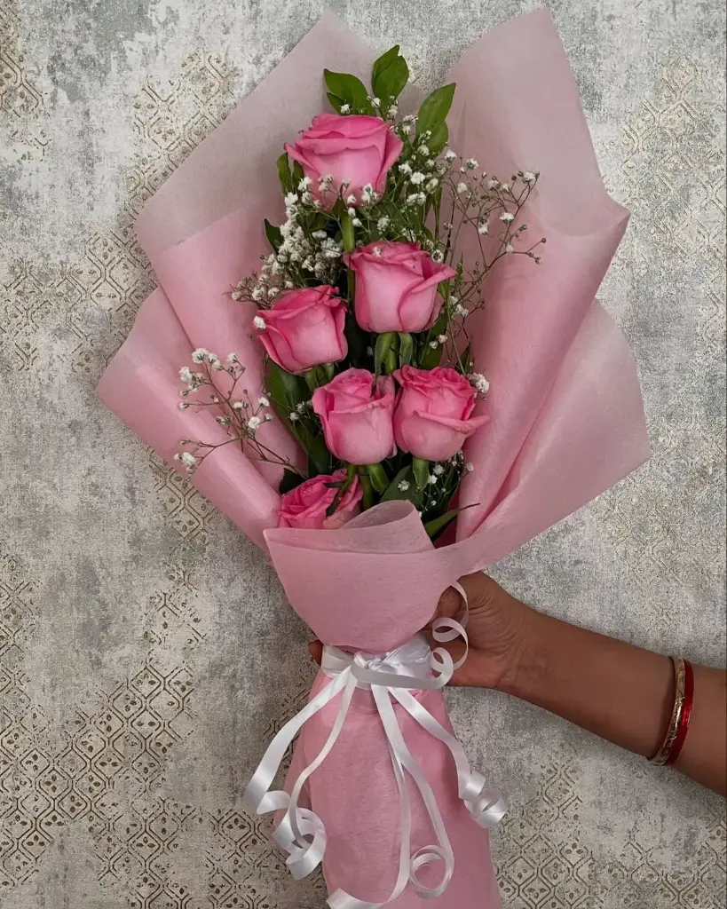 Elegant Pink Rose Bouquet