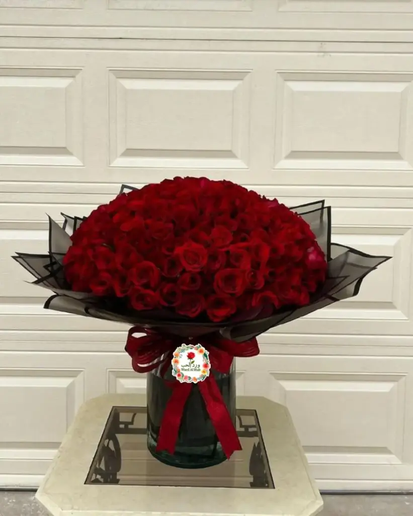 🌹 Eternal Passion – Luxury Red Rose Arrangement