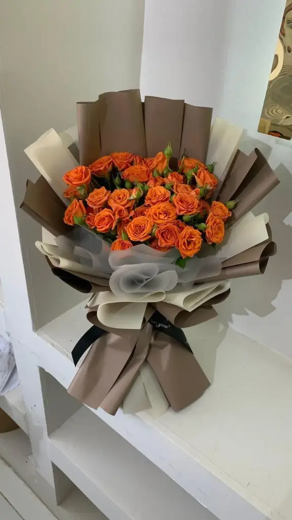 ✨ Elegant Orange Rose Bouquet ✨